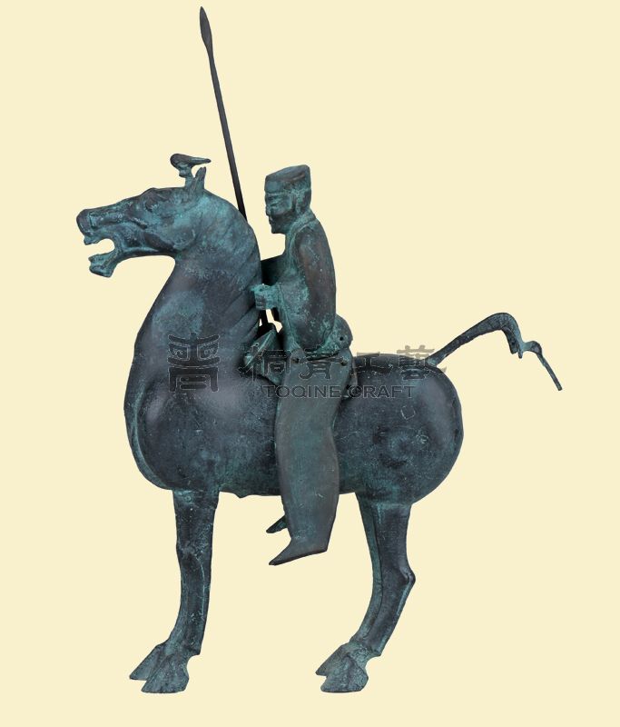 持戟騎俑