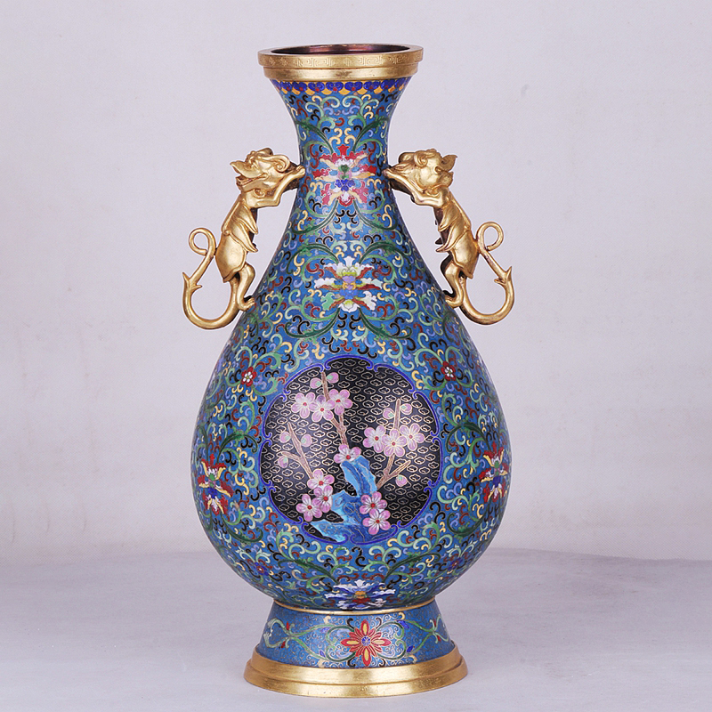 掐絲琺瑯梅花牡丹雙獸耳瓶